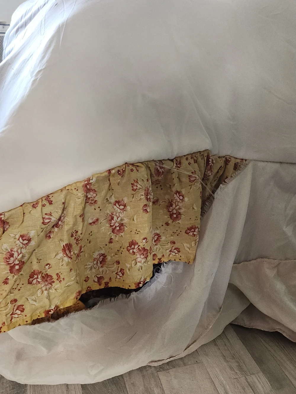 Vintage Floral Patchwork Comforter Set in Mustard and Burgundy